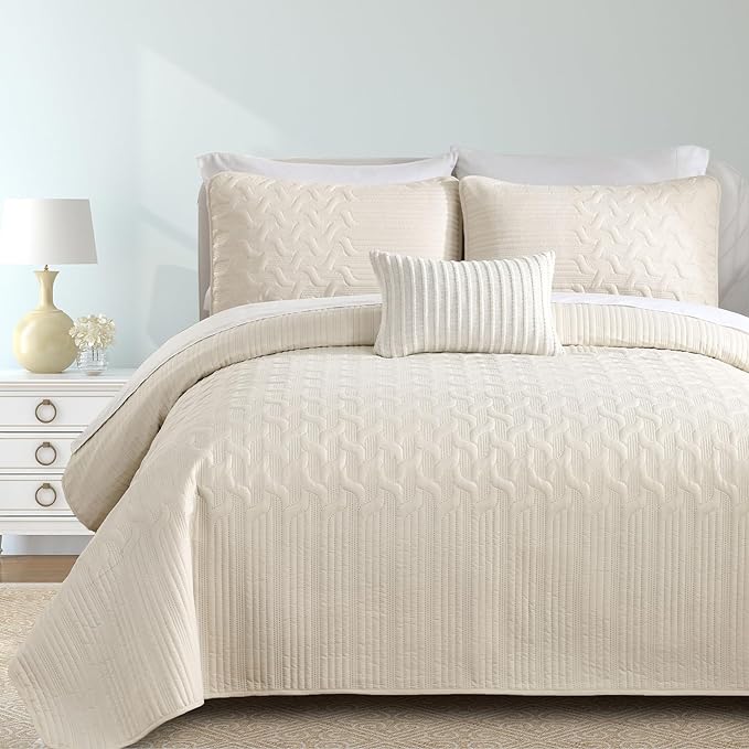 Yiran Beige Quilt Set King Size Lightweight Bedspread Ultrasonic Wave Pattern by Yiran