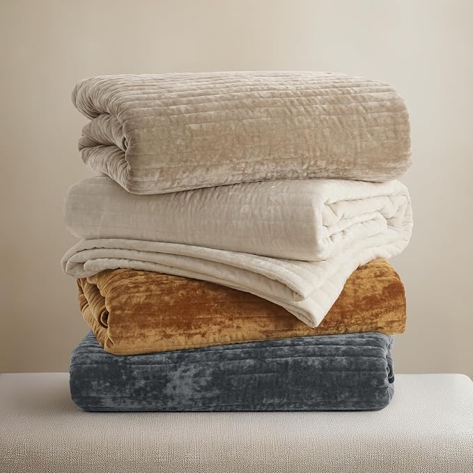 EVERGRACE Velvet Quilt Set California King 118'' x 106'', Luxurious Soft - Image 6