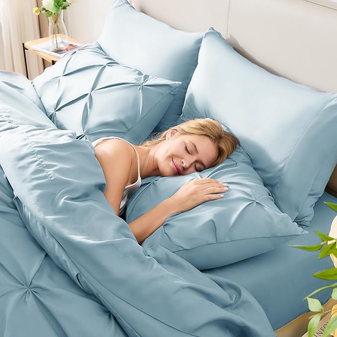 HIMEET Pintuck Bed in a Bag, 7 Pieces Full Size Comforter Set Light Blue - Image 7