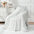 Uttermara Weighted Blanket for Adults Queen Size 15lbs, Striped Ribbed Fuzzy by Uttermara