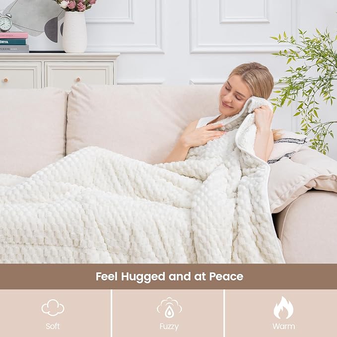 Super Fuzzy Soft Fleece Sherpa Weighted Blanket 15 lbs - Image 4