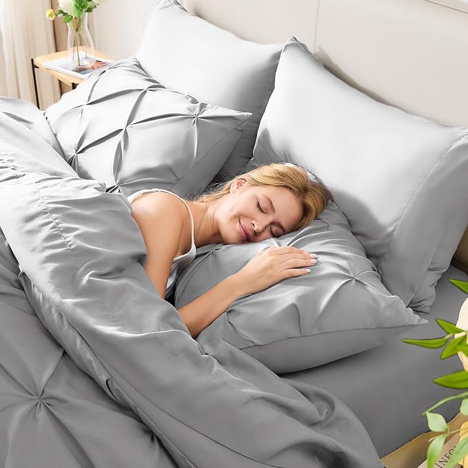 HIMEET Pintuck Bed in a Bag, 7 Pieces Full Size Comforter Set Light Grey - Image 7