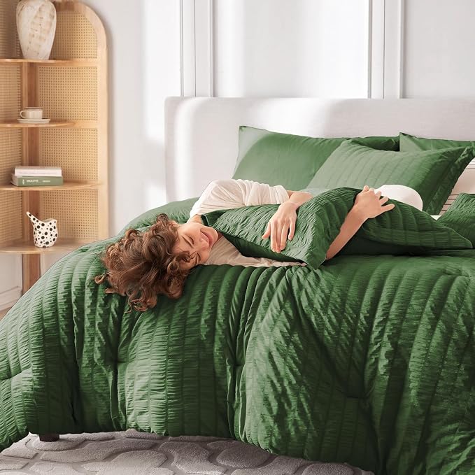 MUXHOMO 7 Pieces King Comforter Set, Seersucker Bed in a Bag King Size - Image 7