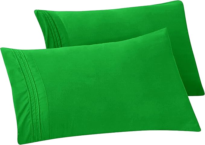 Elegant Comfort Solid Pillowcases 1500 Premium Hotel Quality Microfiber by ELEGANTCOMFORT