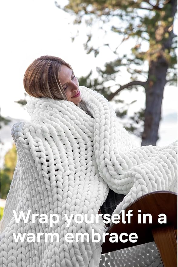 YnM Velvet Weighted Blanket, Handmade Chunky Knitted Design, Soft and Cozy - Image 3
