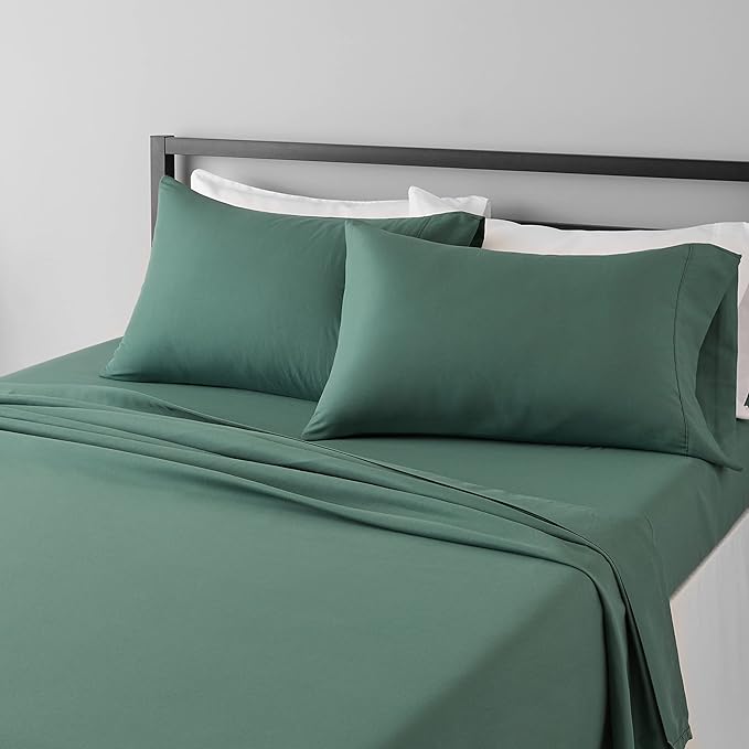 Amazon Basics Lightweight Super Soft, Wrinkle-Free, Breathable Microfiber by AmazonBasics