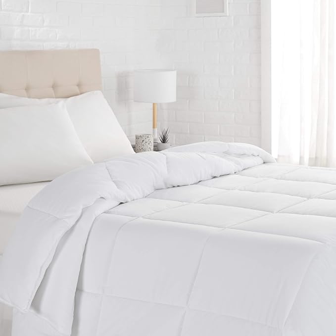 Amazon Basics White Down Alternative Comforter and Duvet Insert by AmazonBasics