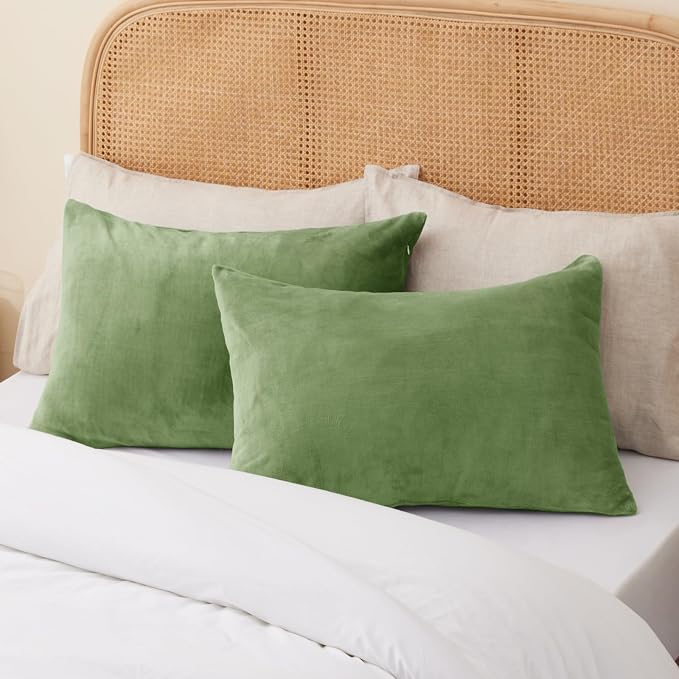 BEDELITE Flannel Pillow Cases Queen Size Set of 2, Super Soft Fleece Pillowcases - Image 8