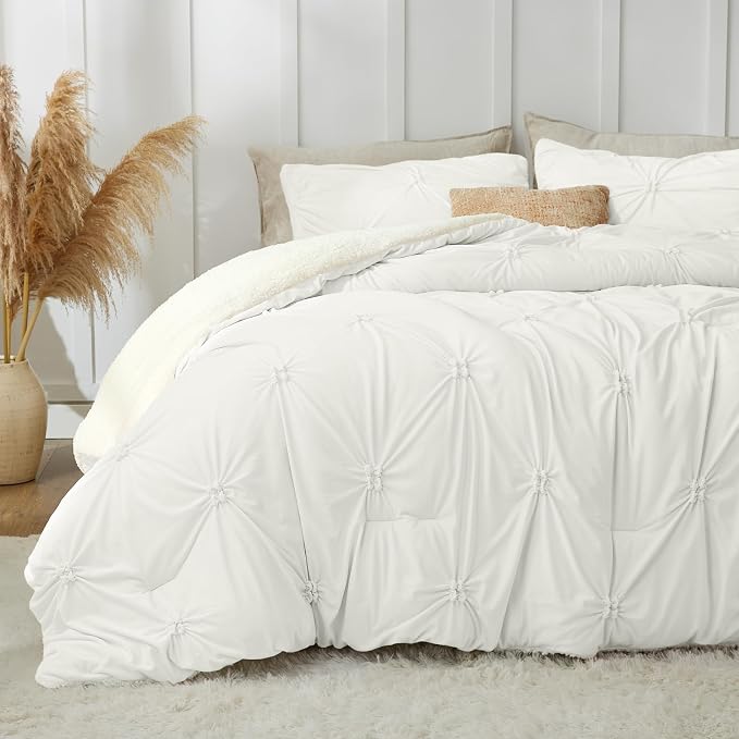 BEDELITE Pintuck Fluffy King Size Comforter Set by BEDELITE