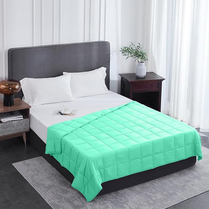 L'AGRATY Weighted Blanket - Image 2