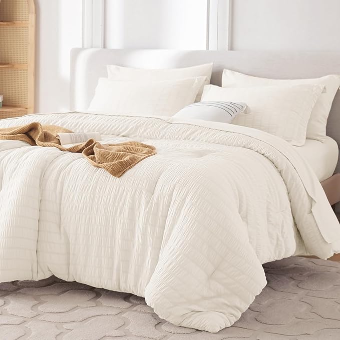 MUXHOMO 7 Pieces King Comforter Set, Seersucker Bed in a Bag King Size by MUXHOMO