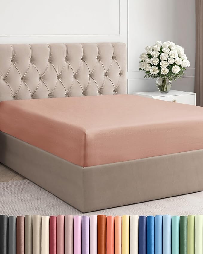 King Fitted Bed Sheet by CGKUnlimited