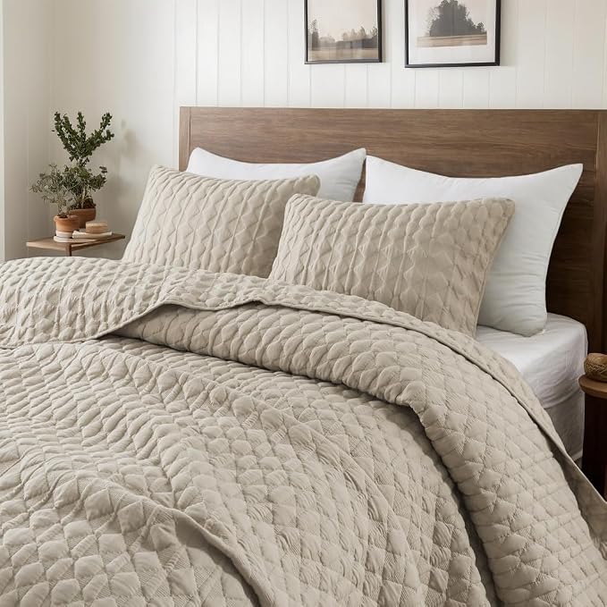 Beige Quilt Queen Size Bedding Sets by WDCOZY