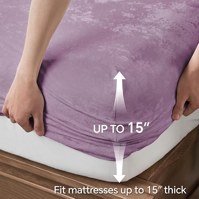 BEDELITE Velvet Fitted Sheet and Pillowcases Set, Luxury Soft Fuzzy Bottom Sheet - Image 5
