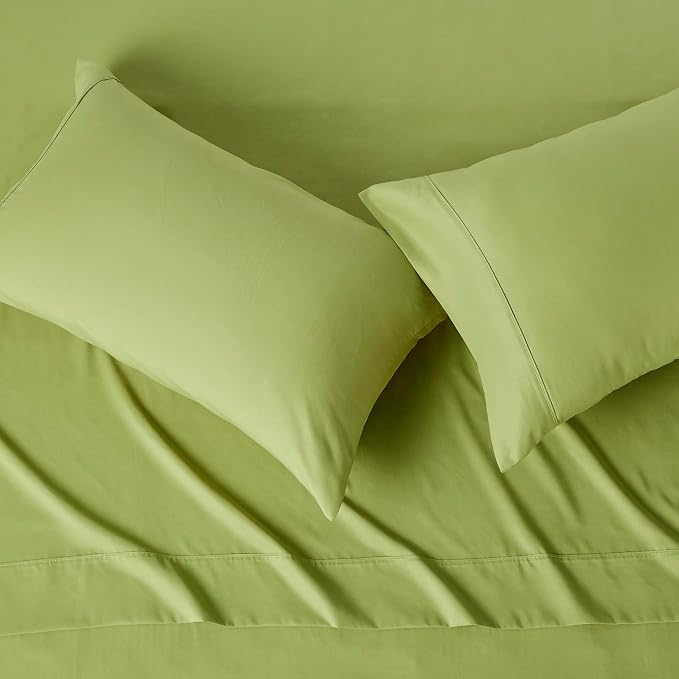 Amazon Basics Lightweight Microfiber 4-Piece Bed Sheet Set, Oliver Light - Image 3