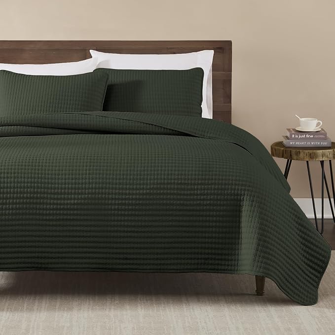 WRENSONGE King Size Quilt-3 Pieces Lightweight Bedspreads Dark Green King Quilt - Image 4