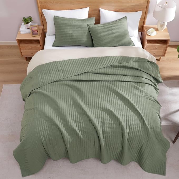 WRENSONGE Sage Green California/Oversized King Size Quilt Bedding Set - Image 7