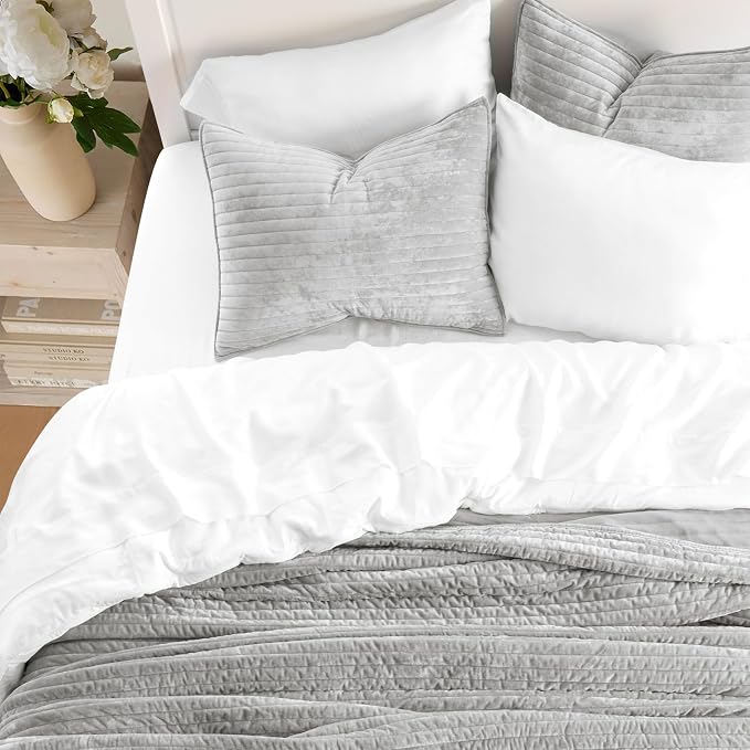 EVERGRACE Velvet Quilt Set Queen Size, Luxurious Soft Striped Channel Bedding - Image 3