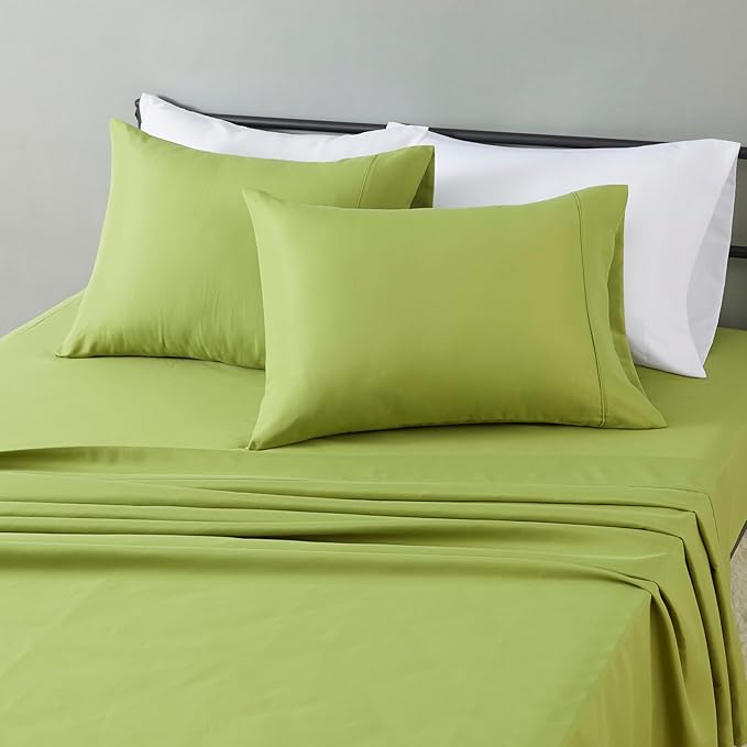 Amazon Basics Lightweight Microfiber 4-Piece Bed Sheet Set, Oliver Light by AmazonBasics