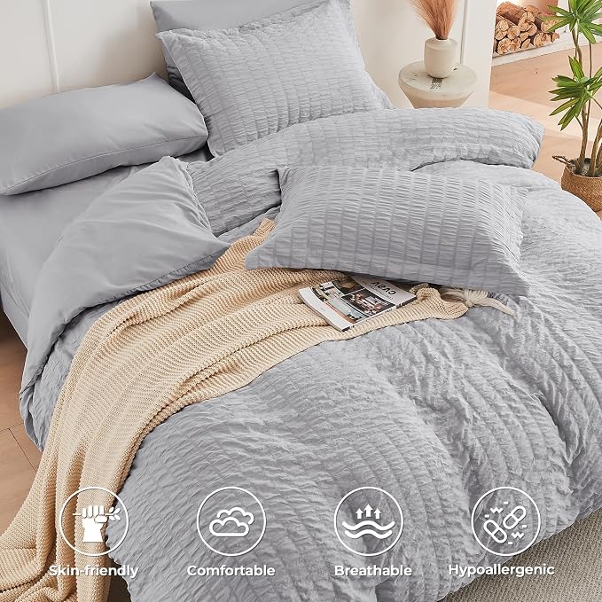 HYMOKEGE Light Grey Duvet Cover Queen Size, Ultra Soft 3-Piece Seersucker Duvet - Image 2
