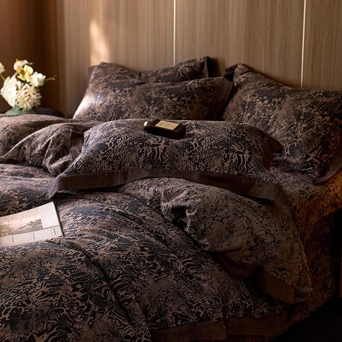 mixinni Duvet Cover Set Queen, Vintage Opulence Yarn-Dyed Jacquard Double-Layer - Image 2