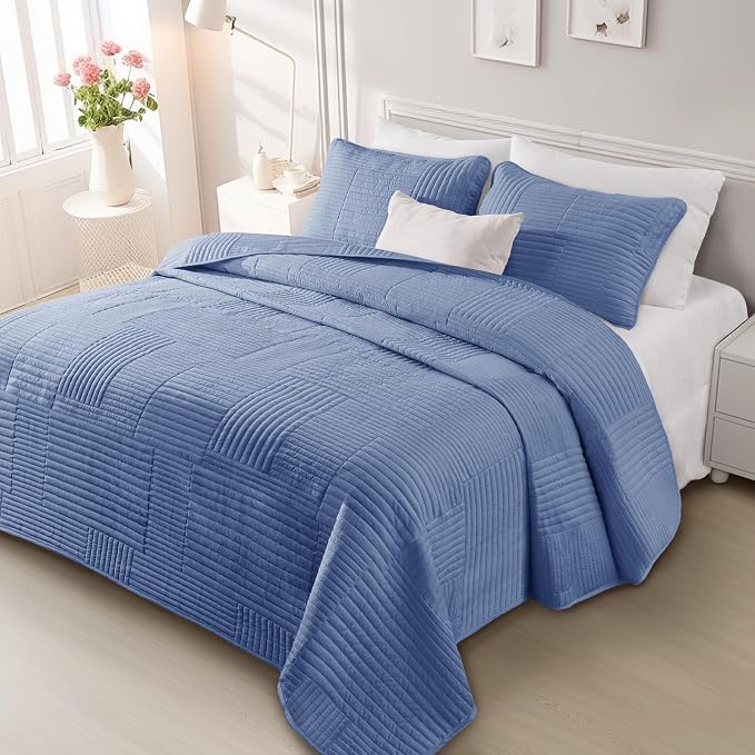 Whale Flotilla Ultra Soft King Quilt Bedding Set, Lightweight Microfiber Bluish by WHALEFLOTILLA
