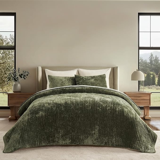 EVERGRACE Velvet Quilt Set Queen Size, Luxurious Soft Striped Channel Bedding by EverGrace