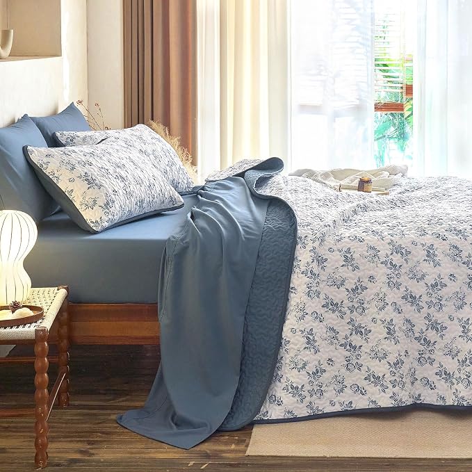Wake In Cloud - Floral Quilt Set, Shabby Chic Coquette Cottagecore Vintage - Image 4