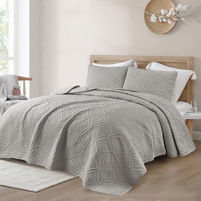 Exclusivo Mezcla California King Quilt Bedding Set, Lightweight Soft Bedspreads - Image 2