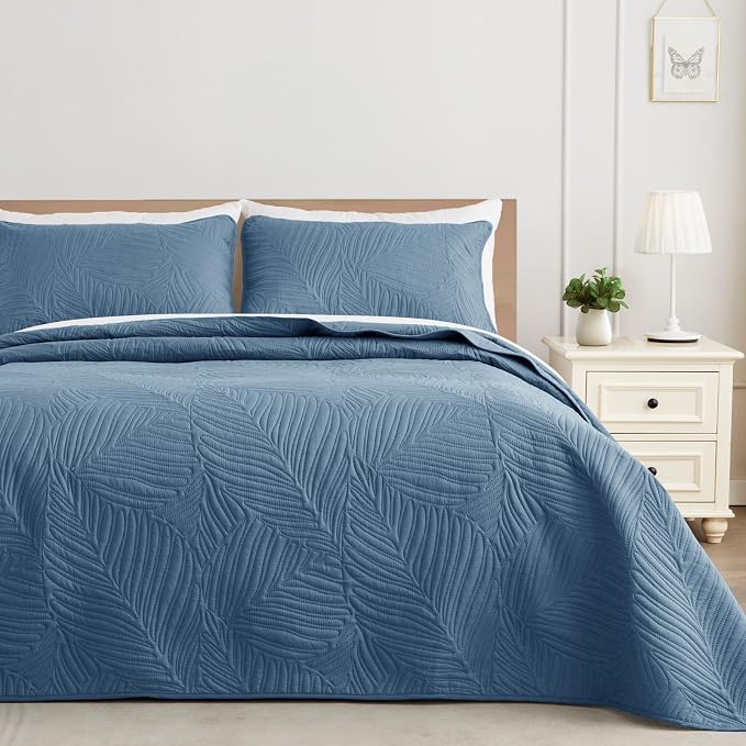 Exclusivo Mezcla Twin Quilt Bedding Set, Lightweight Bluish Grey Quilts Twin by ExclusivoMezcla