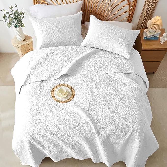 WURUIBO White Quilt Set Twin Size, Embossing Microfiber Bedspreads - Image 8