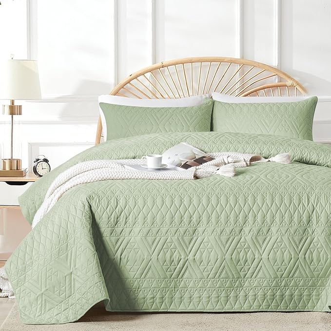 akkialla Twin Size Quilt Bedding Set, Sage Green Lightweight Microfiber Soft by akkialla