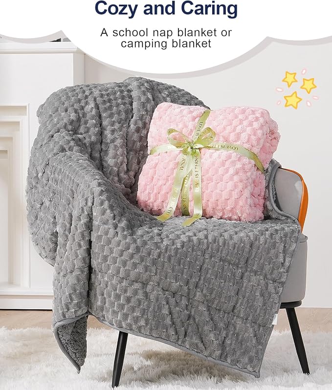 Super Soft Luxury Fleece Sherpa Weighted Blanket - Image 6