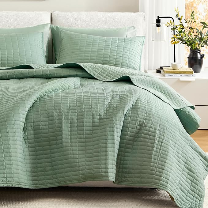 Comfort Spaces Kienna Quilt Set- Double Sided Stitching Design Summer Blanket by ComfortSpaces