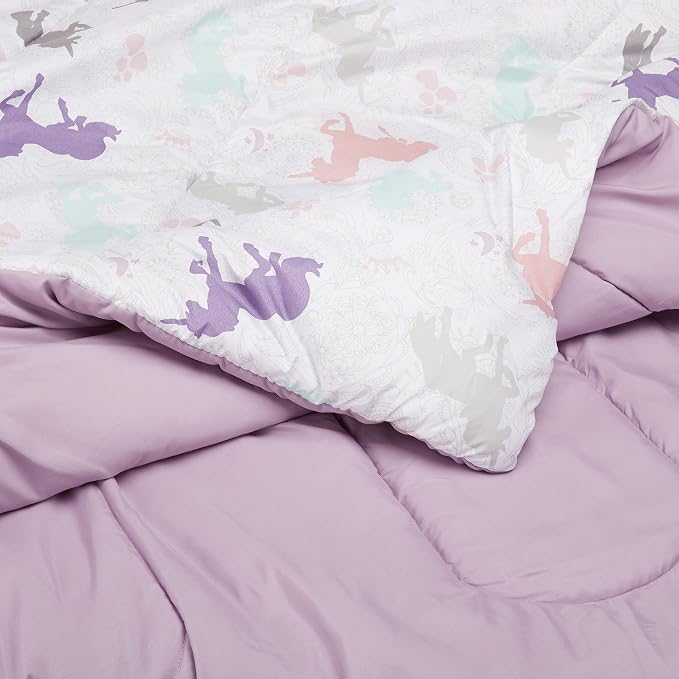 Amazon Basics 2-Piece Soft Easy-Wash Microfiber Kid's Comforter and Pillow Sham - Image 4