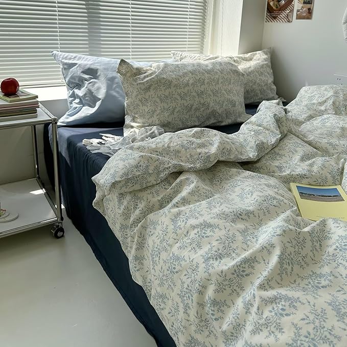 MKXI Queen Duvet Cover Set Blue White Floral Print - Image 7