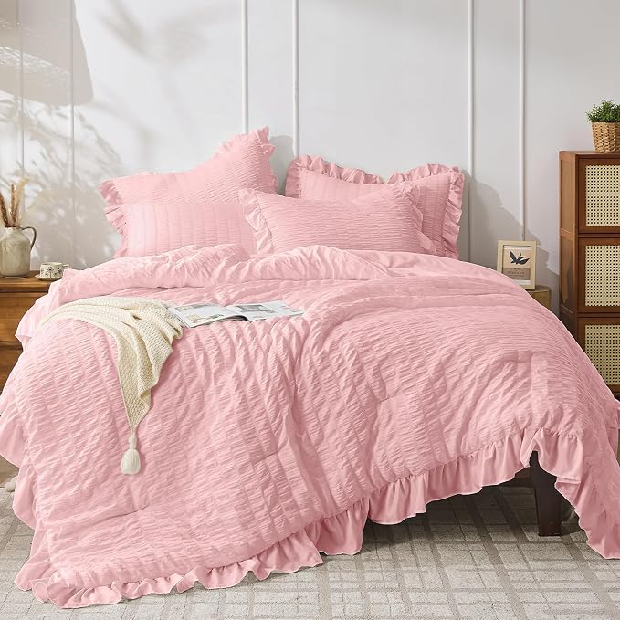 JOLLYVOGUE Pink Seersucker Queen Comforter Set, 3 Pieces Bed in a Bag Comforter by JOLLYVOGUE