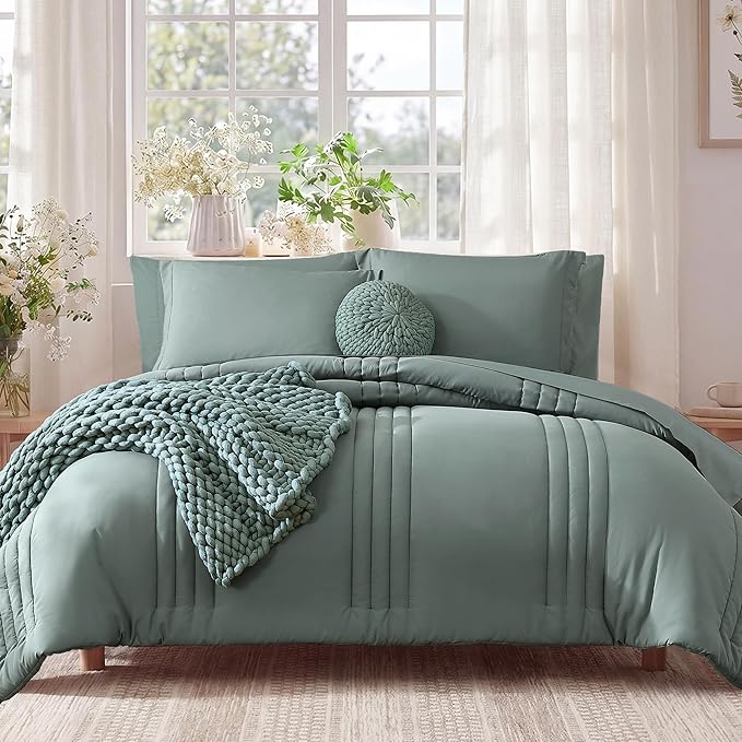 Monbix Oversized Queen Comforter Set by Monbix