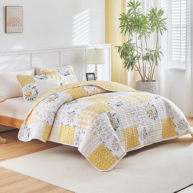 Joyreap 3 Pieces Floral Patchwork Quilt Set King, Soft n Cozy Microfiber Quilt - Image 2