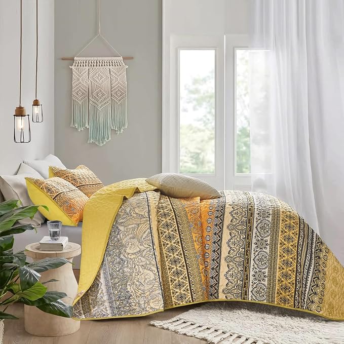 WONGS BEDDING Boho Queen Quilt Set, Lightweight Microfiber Bed Decor Bedspread - Image 4