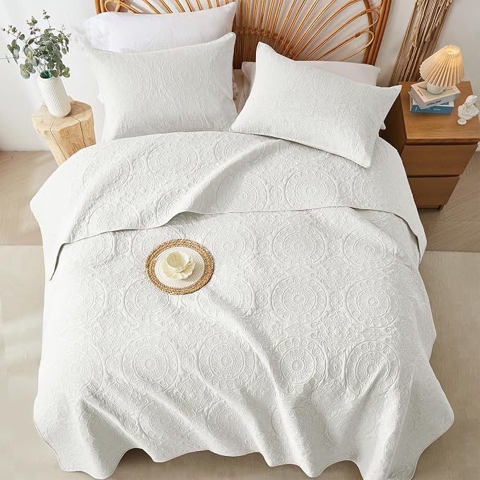 WURUIBO Cream Quilt Set King/Cal King Size, Embossing Microfiber Bedspreads - Image 8