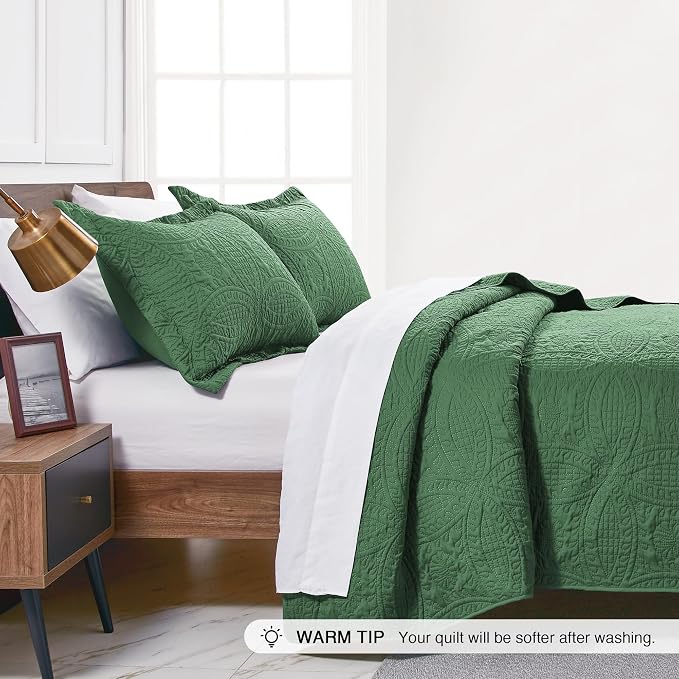 Love's cabin California King Size Quilt Set Olive Green Bedspreads - Image 4