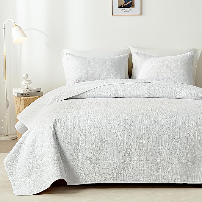 akkialla Queen Quilt Bedding Set, Lightweight Soft Bedspread Coverlet, Modern by akkialla