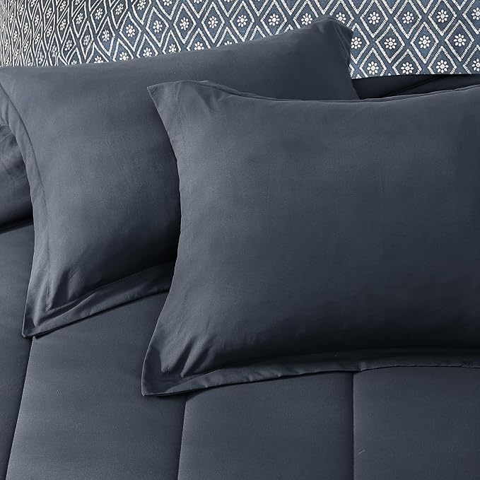 Monbix Full Size Comforter Set - Image 6