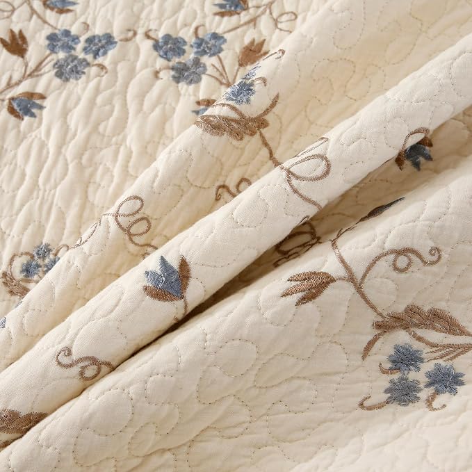 Quilt Set Blue Floral 3D Embroidery Pattern 3 PCS 100% Cotton Reversible - Image 9