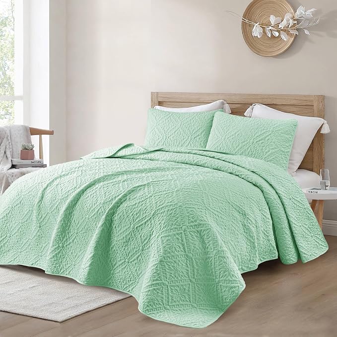 Exclusivo Mezcla California King Quilt Bedding Set, Lightweight Soft Bedspreads - Image 2