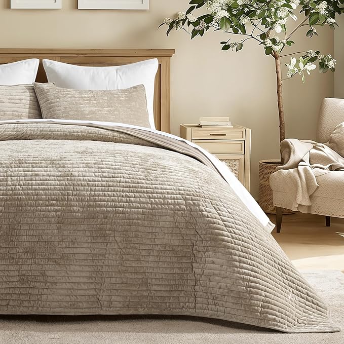 EVERGRACE Velvet Quilt Set King Size, Luxurious Soft Striped Channel Bedding Set - Image 6