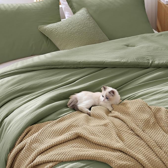 WRENSONGE Full Size Comforter Sets - Image 3
