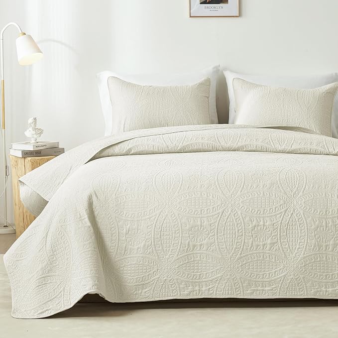 akkialla Full/Queen Quilt Set, Cream Lightweight Bedspread by akkialla