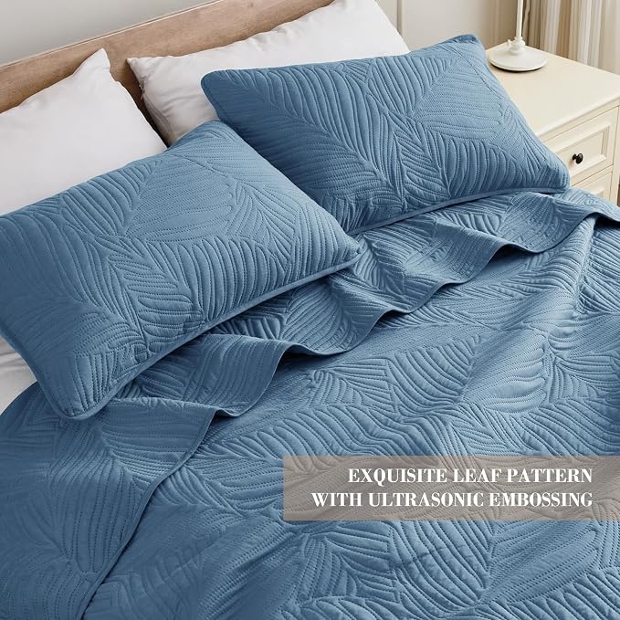 Exclusivo Mezcla King Size Quilt Bedding Set, Lightweight Bluish Grey Quilts - Image 3